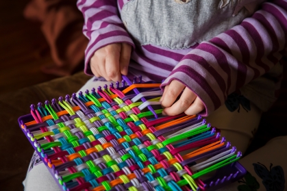 Weaving a Pot Holder